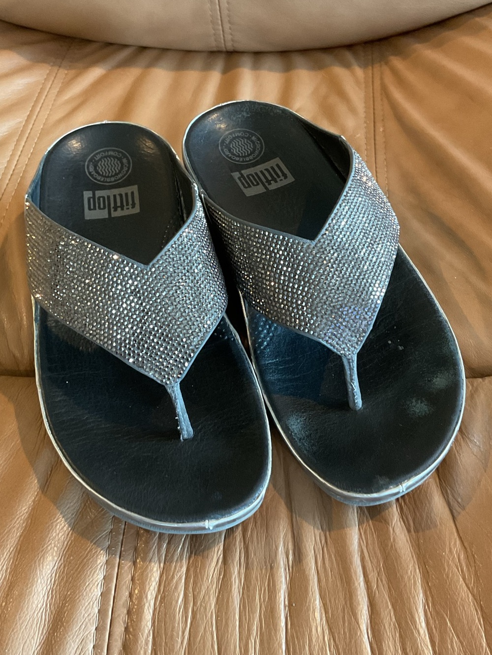 FITFLOP Metallic Pewter Crystall Crystal Thong Sandals Size 7